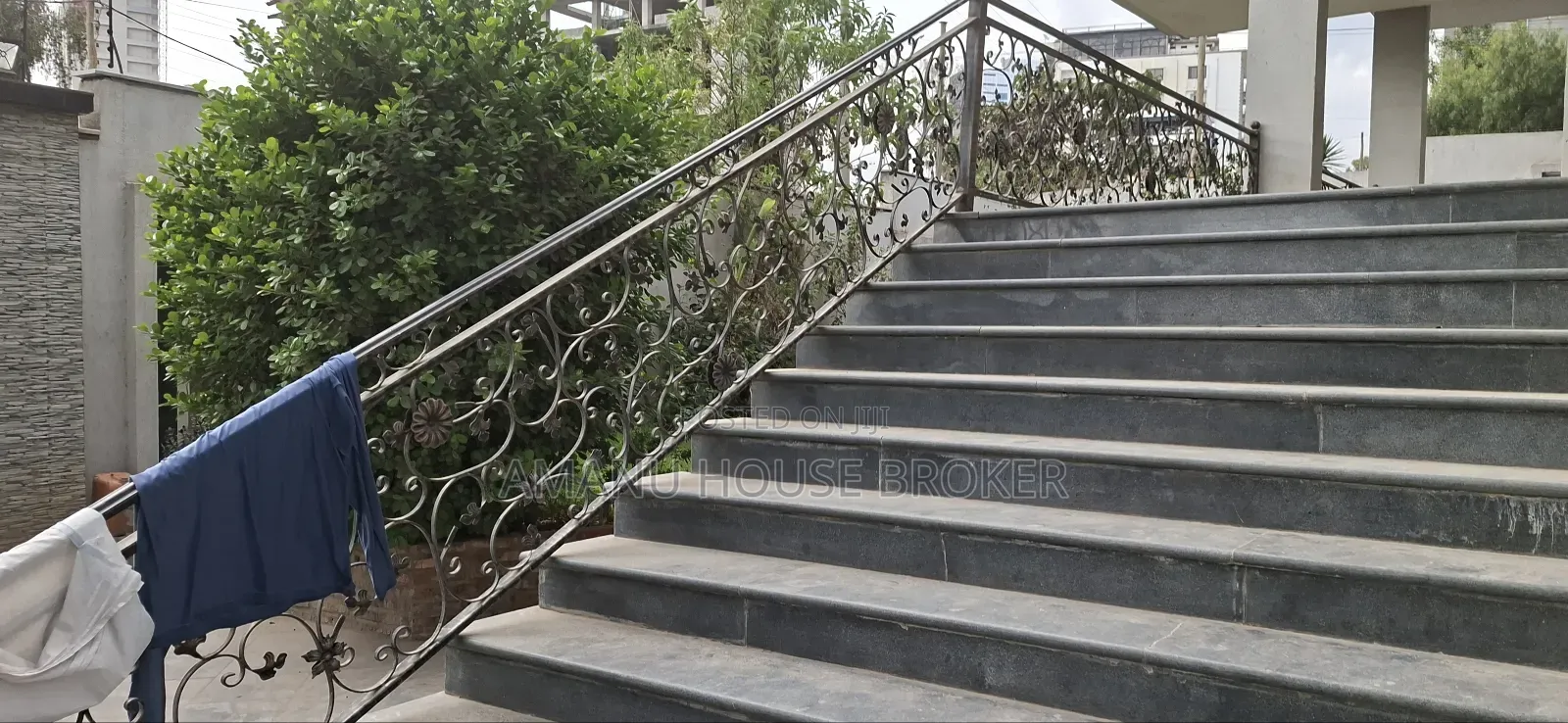 6bdrm House in Addis Abeba, Kirkos for sale