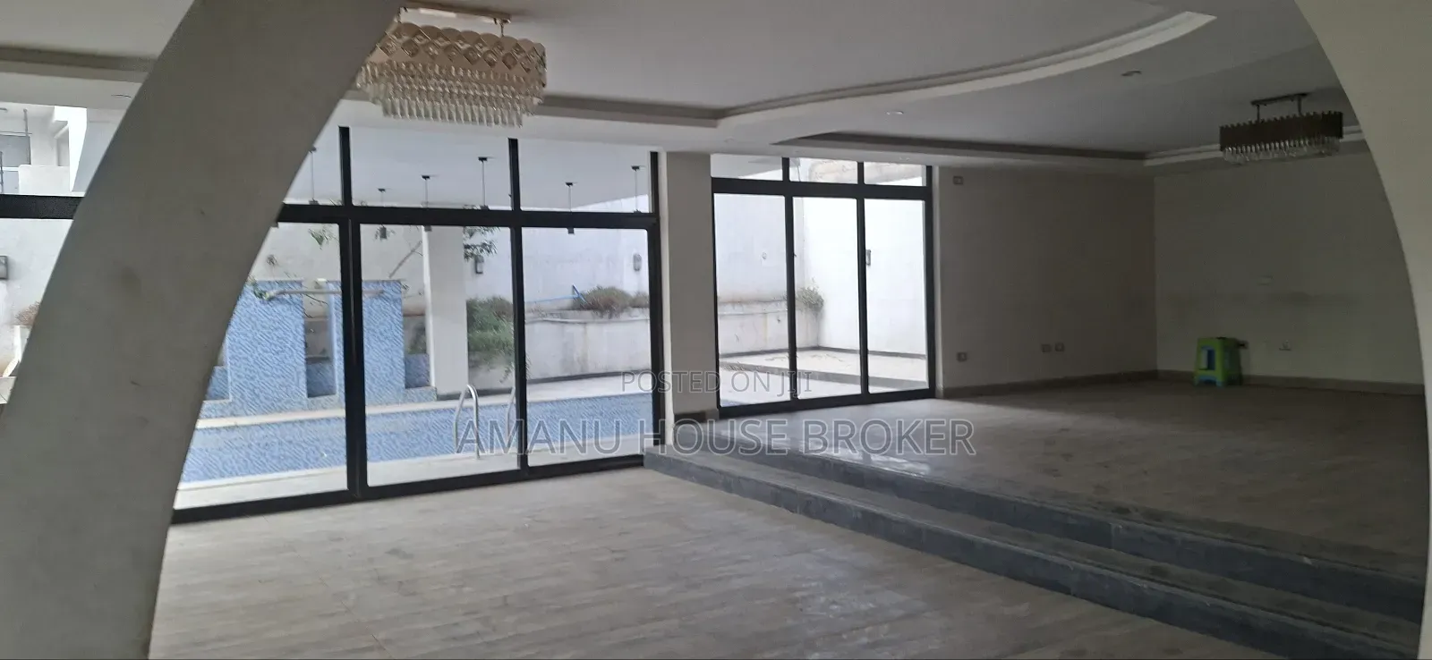 6bdrm House in Addis Abeba, Kirkos for sale