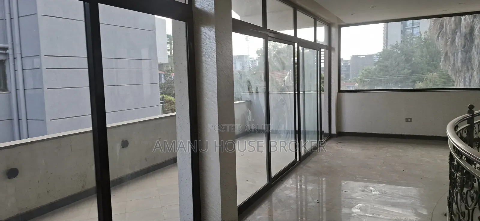 6bdrm House in Addis Abeba, Kirkos for sale
