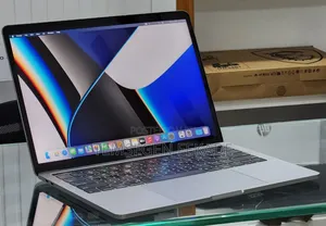 New Laptop Apple MacBook Pro 2020 M1 16GB Apple M1 Pro SSD 256GB