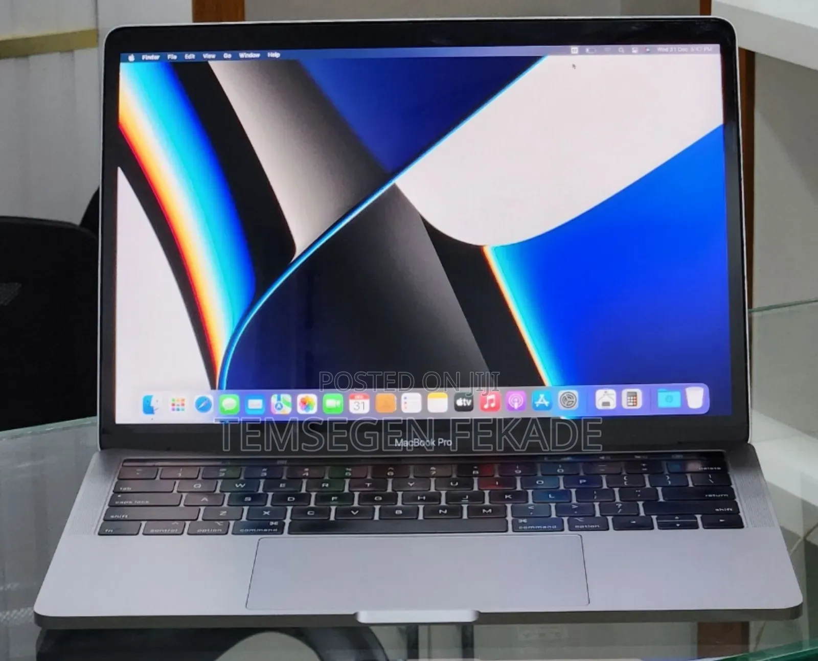 New Laptop Apple MacBook Pro 2020 M1 16GB Apple M1 Pro SSD 256GB
