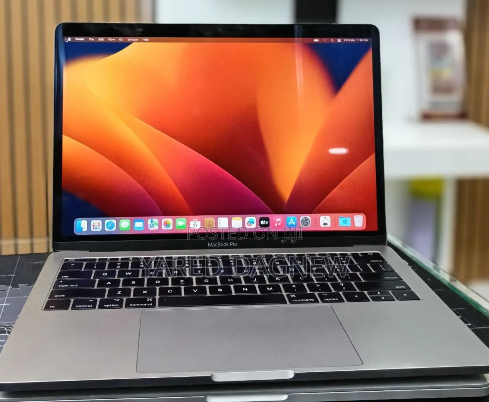 New Laptop Apple MacBook Pro 2017 8GB Intel Core i5 SSD 128GB