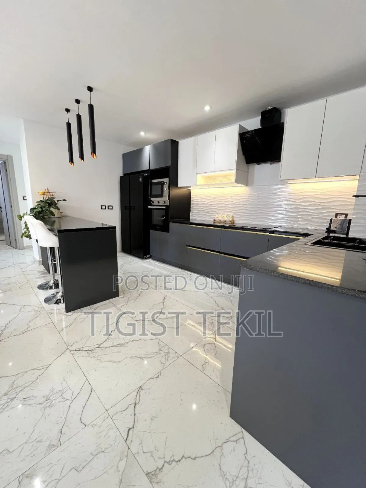 Furnished 3bdrm Apartment in Bole for sale