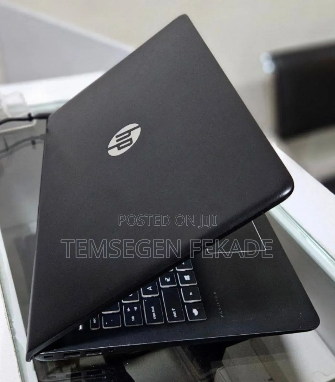 New Laptop HP Pavilion 15 8GB Intel Core i7 SSD 256GB