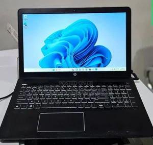 New Laptop HP Pavilion 15 8GB Intel Core i7 SSD 256GB