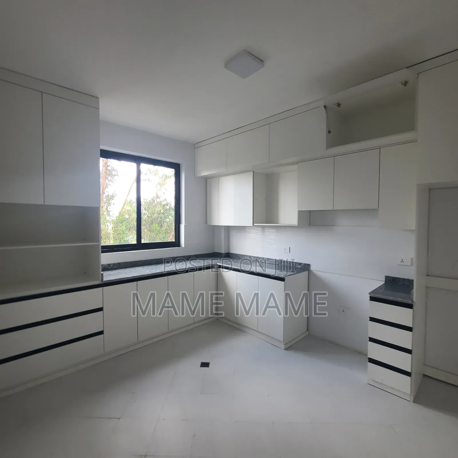 3bdrm Apartment in Addis Abeba, Bole for sale