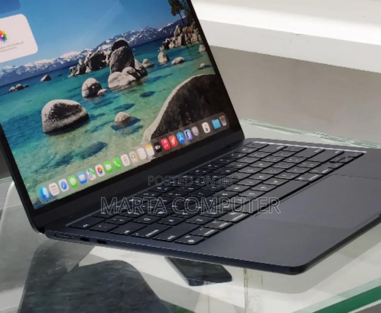 New Laptop Apple MacBook Air 2024 M3 15-inch 16GB Apple M3 SSD 512GB