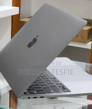 New Laptop Apple MacBook Air 2020 M1 16GB SSD 256GB