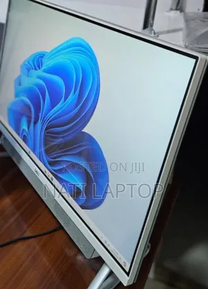 New HP 200 G4 22 All-in-One 12GB Intel Core i7 SSD 512GB