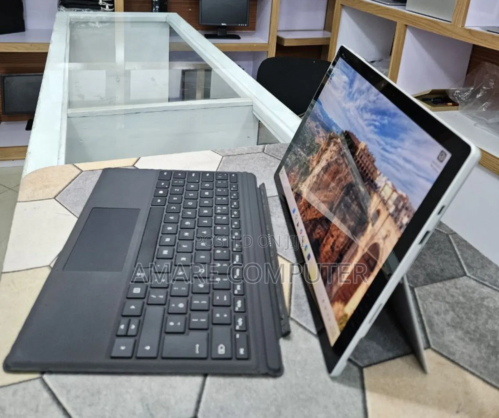 New Laptop Microsoft Surface Pro 7 16GB Intel Core i7 SSD 256GB