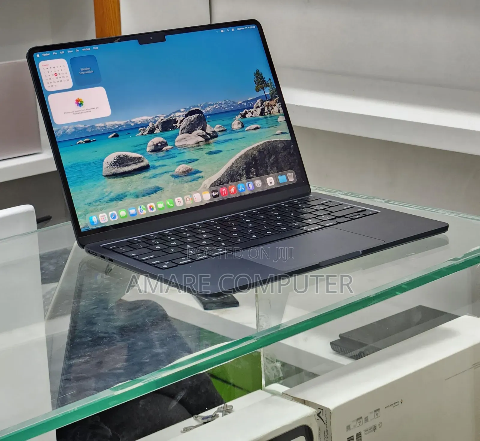New Laptop Apple MacBook Air 2024 M3 13-inch 16GB Apple M3 SSD 512GB
