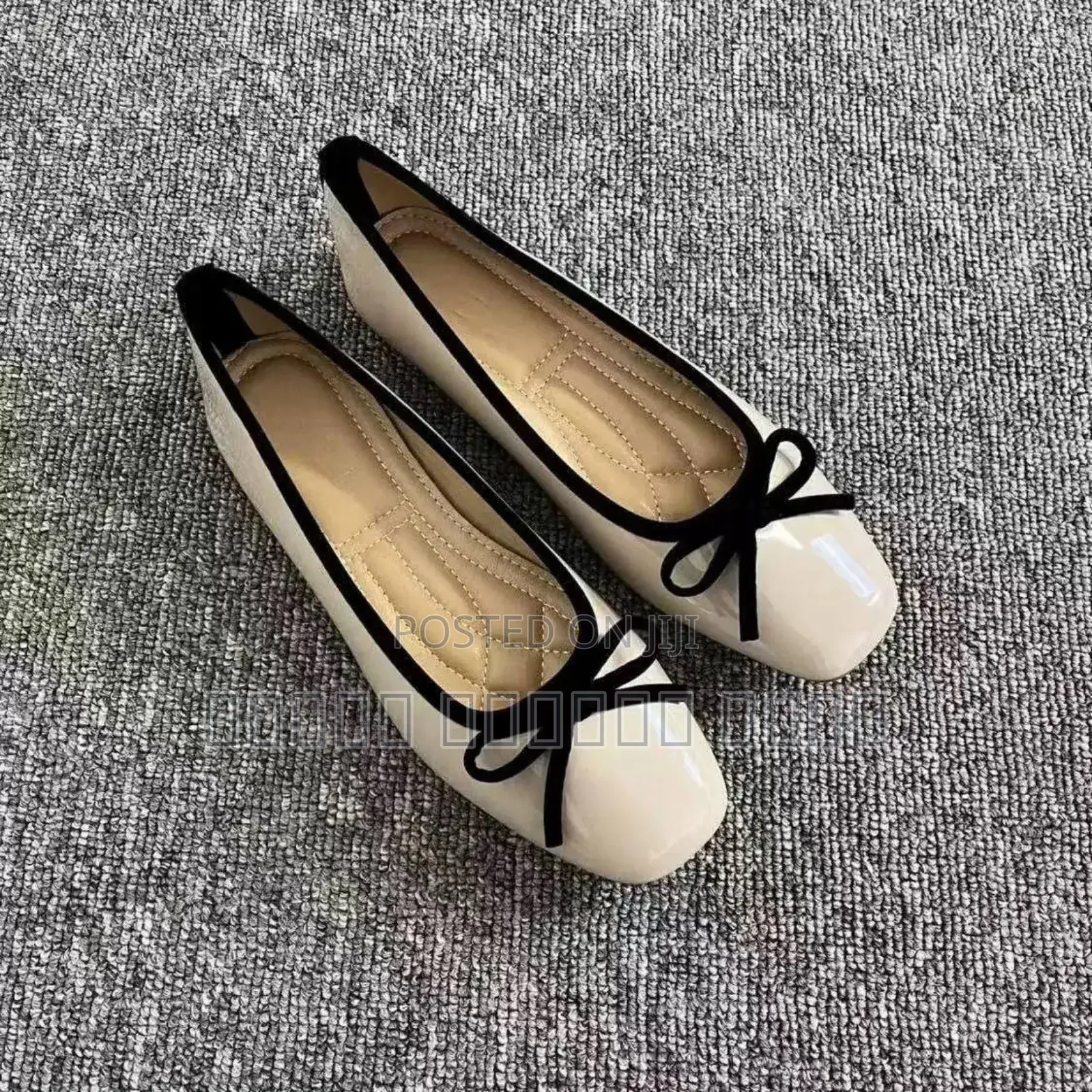 Woman's Shoes