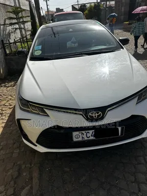 Toyota Corolla 2022 White