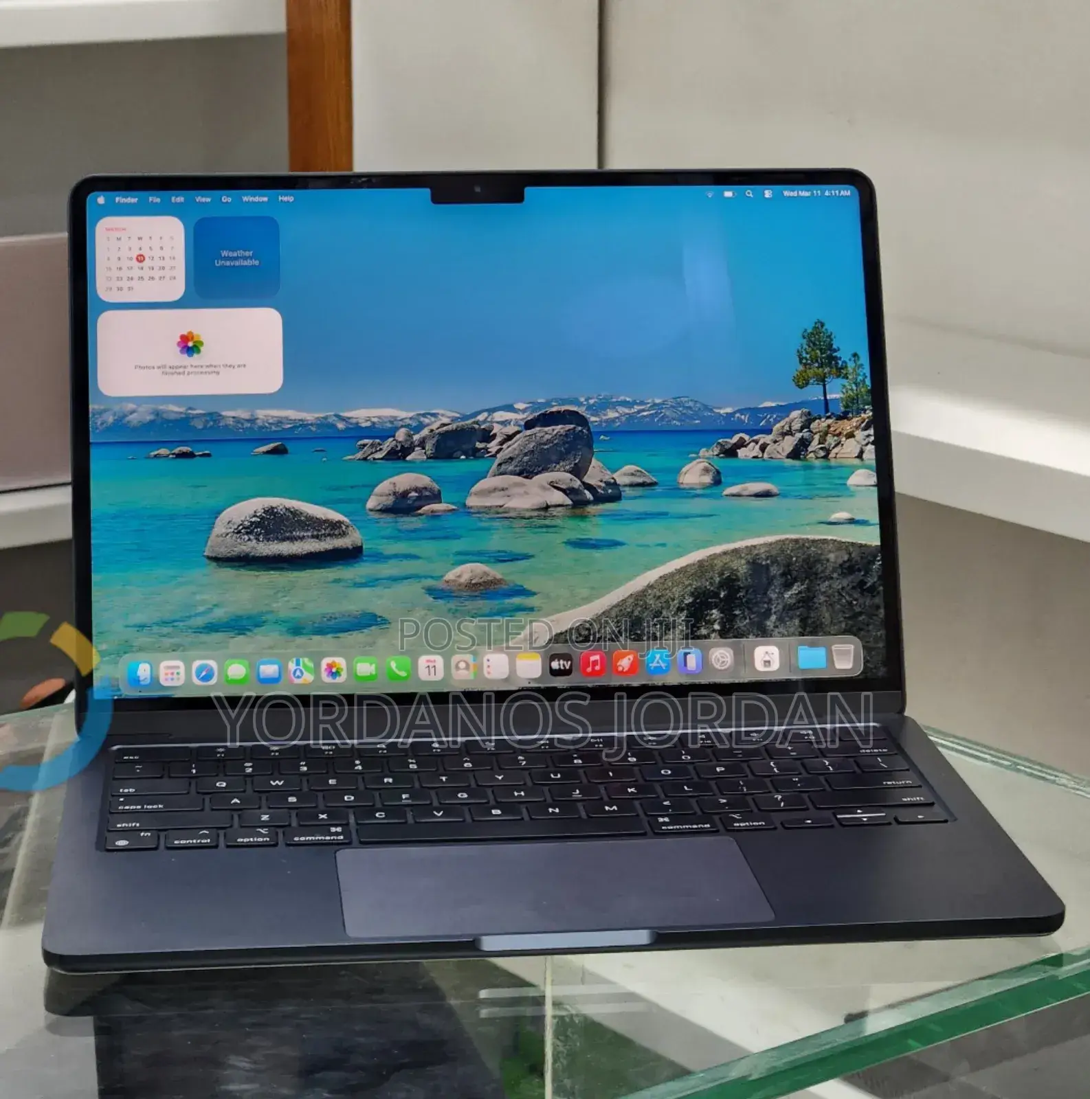 New Laptop Apple MacBook Air 2024 M3 13-inch 16GB Apple M3 SSD 512GB