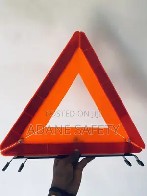 Warning Triangle አንፀባራቂ 热敷