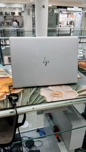 New Laptop HP EliteBook 840 G5 8GB Intel Core i7 SSD 512GB