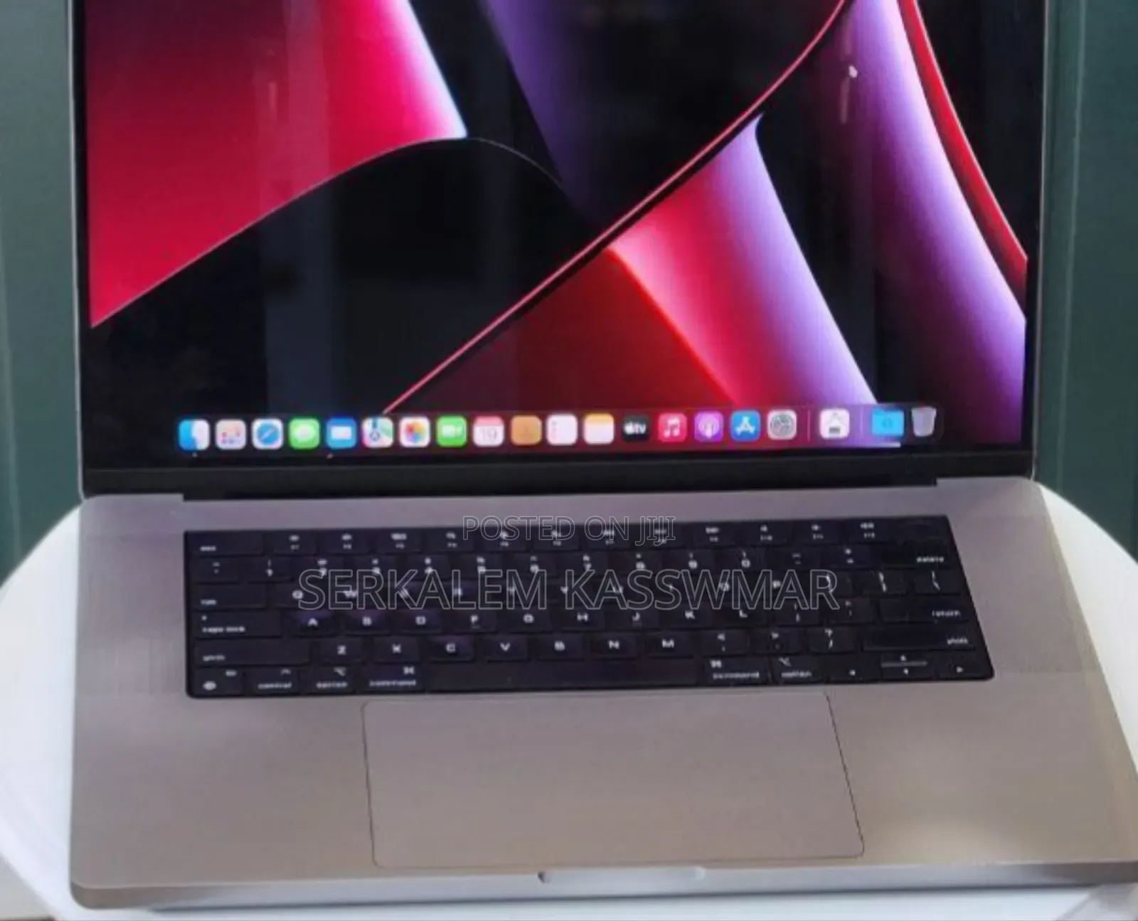New Laptop Apple MacBook Pro 16GB Apple M1 SSD 1T
