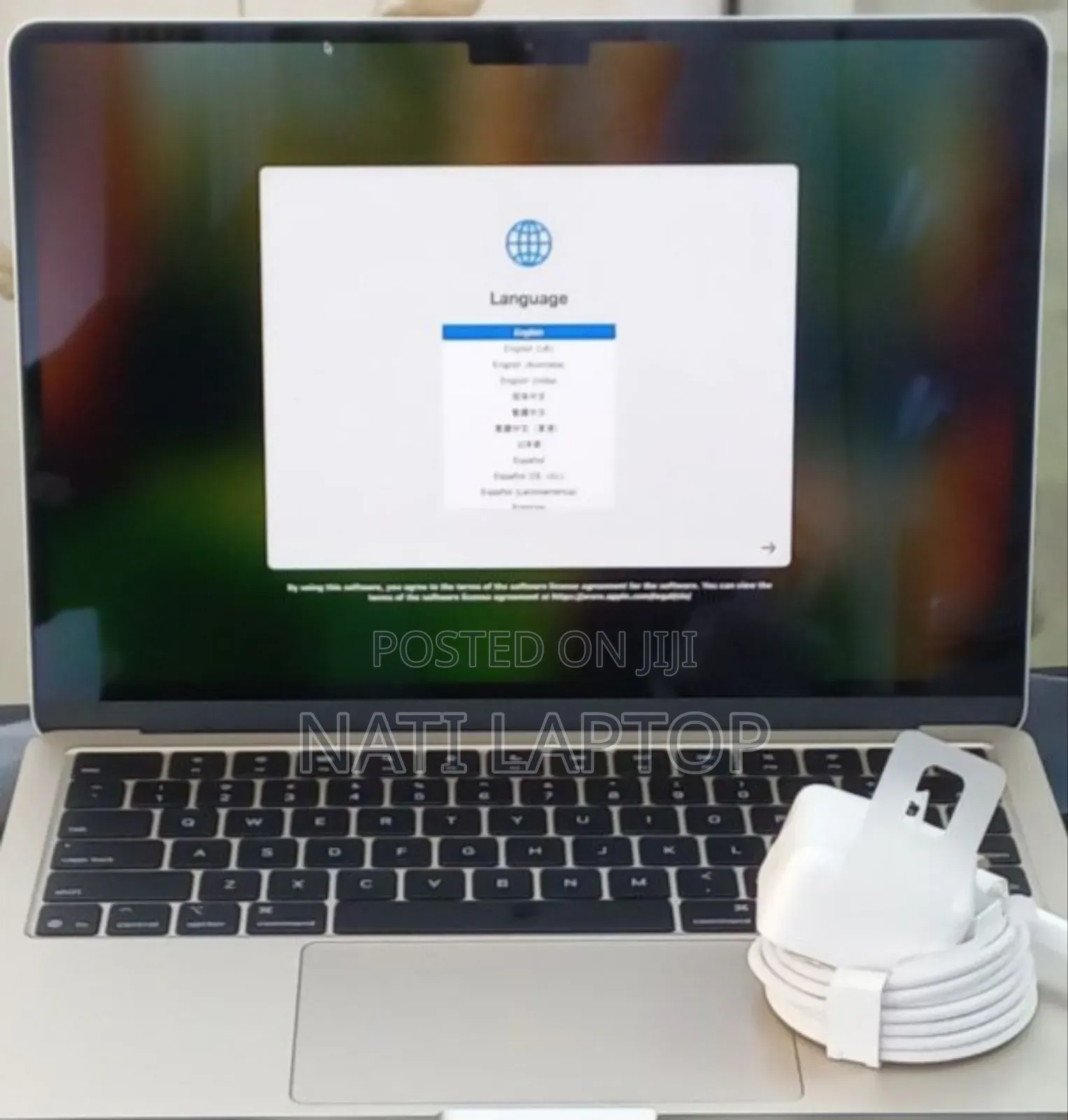 New Laptop Apple MacBook Air 2025 M4 13-inch 16GB Apple M4 SSD 256GB