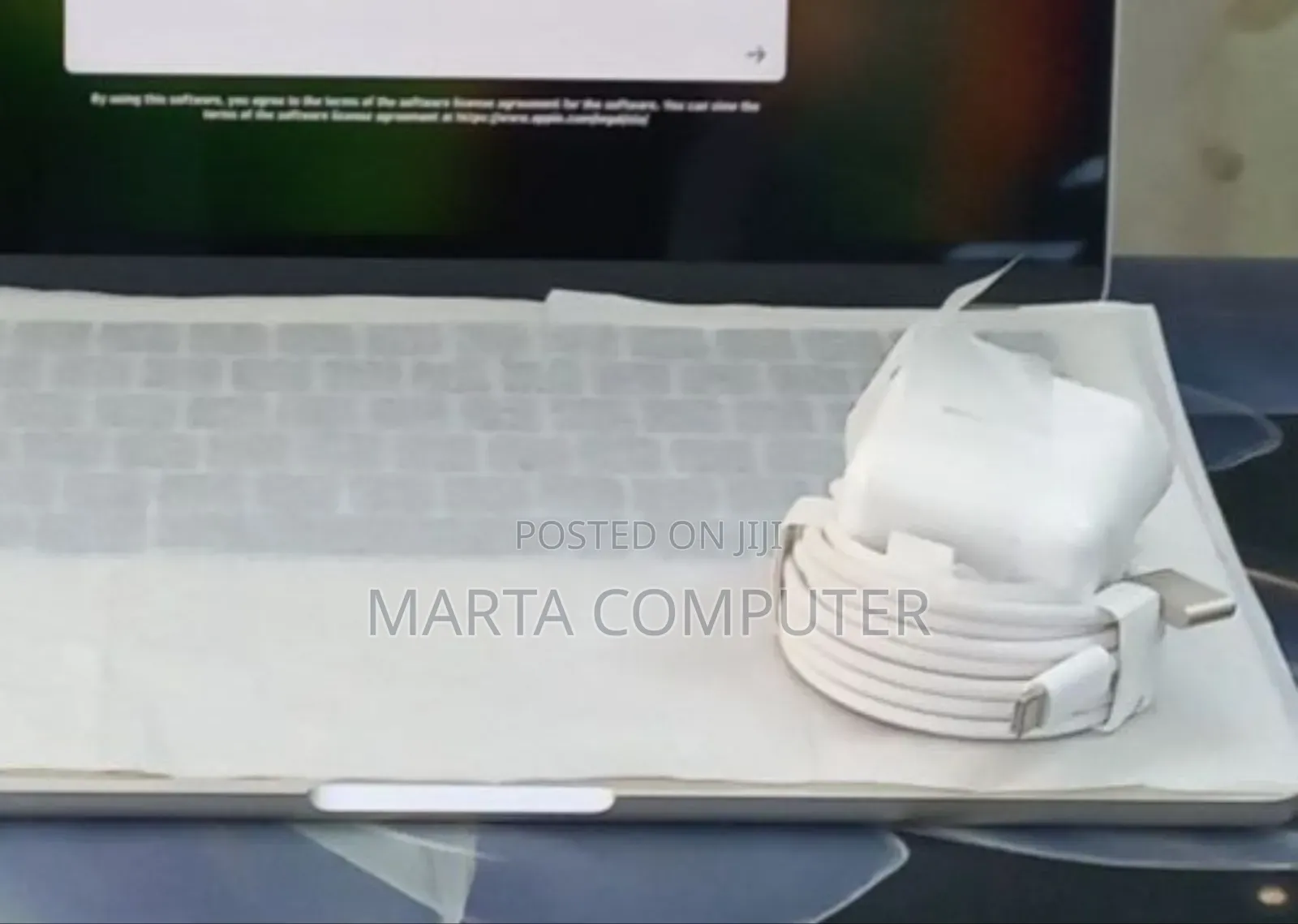 New Laptop Apple MacBook Air 2024 M3 13-inch 16GB Apple M4 SSD 256GB