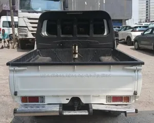 Toyota Land Cruiser 2018 Ivory