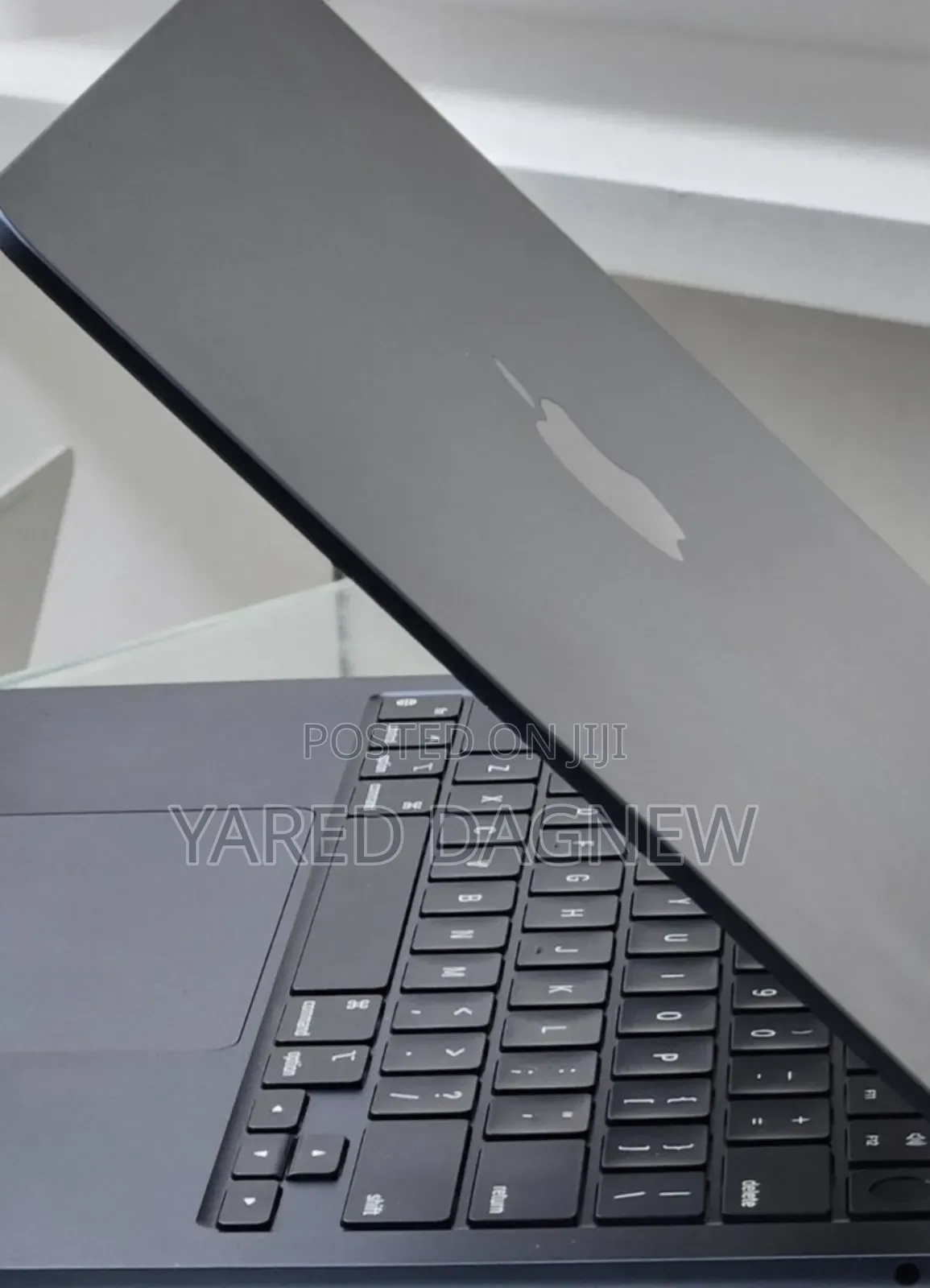 New Laptop Apple MacBook Air 2025 M4 13-inch 16GB Apple M4 SSD 256GB