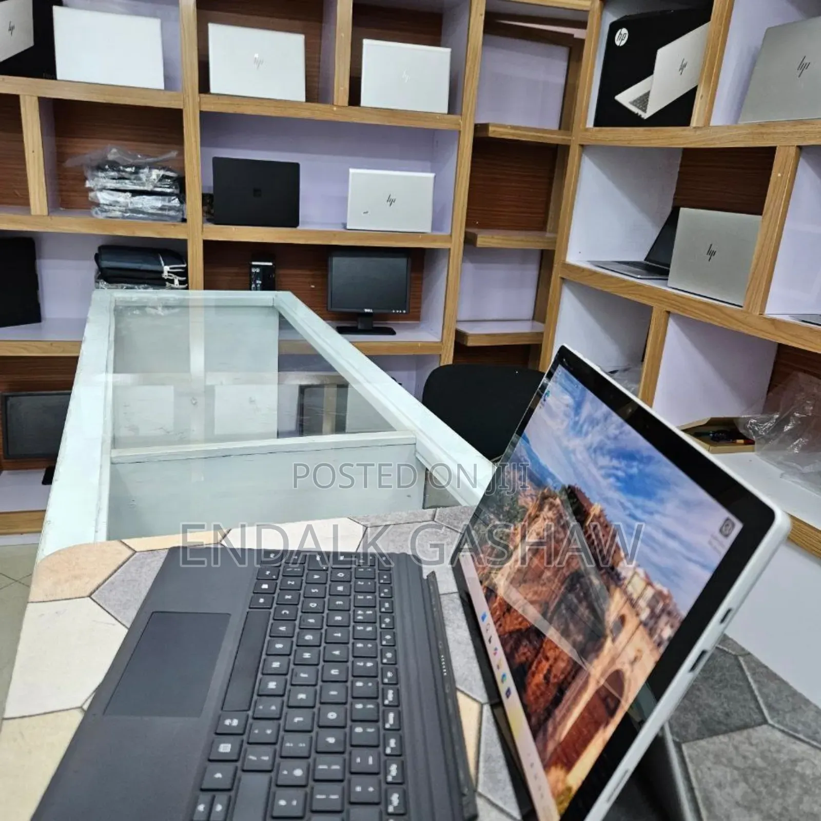 New Laptop Microsoft Surface Pro 7 16GB Intel Core i7 SSD 256GB