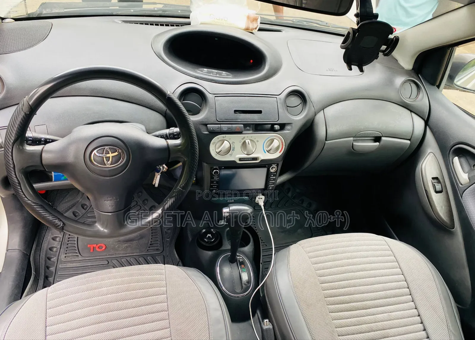 Toyota Vitz 2004