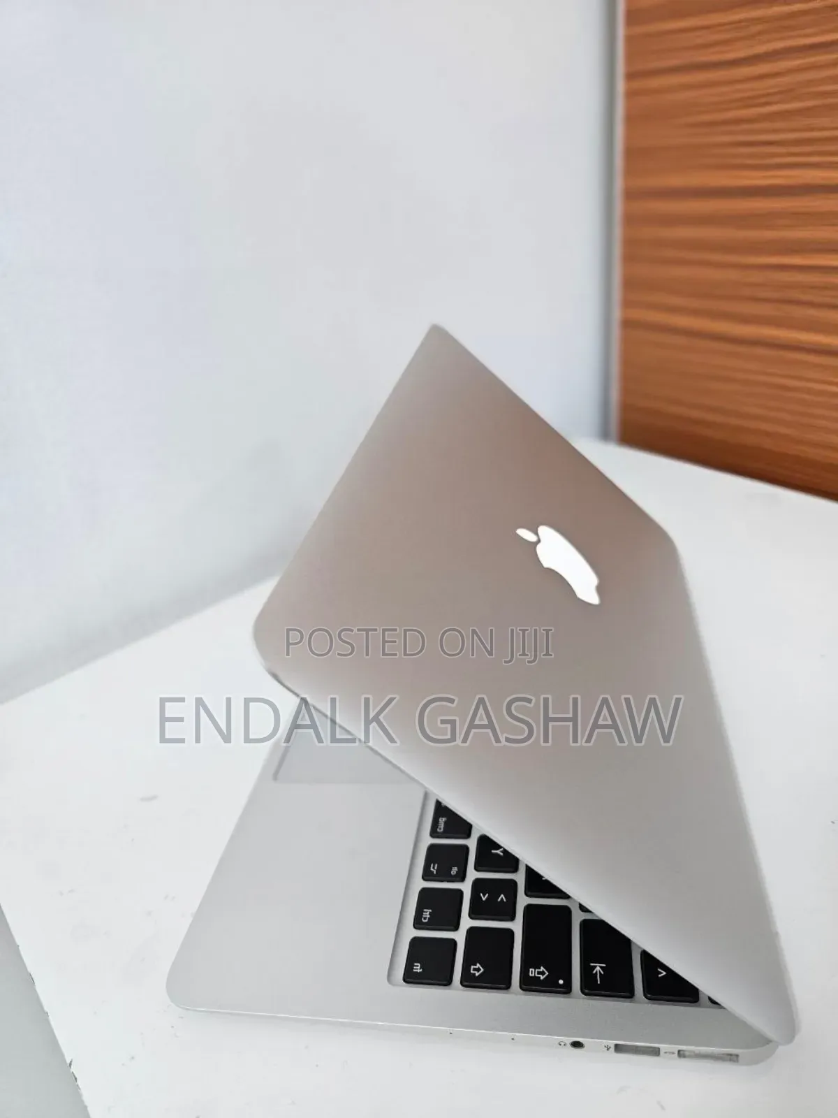 New Laptop Apple MacBook Air 2014 4GB Intel Core i5 SSD 256GB