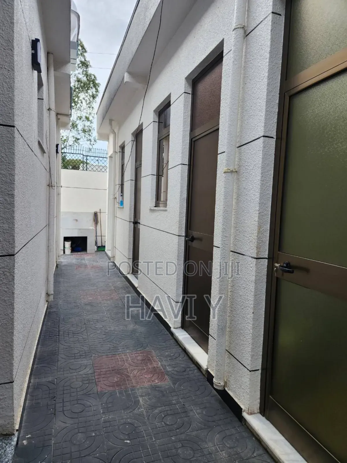 Furnished 3bdrm House in Akaky Kaliti for sale