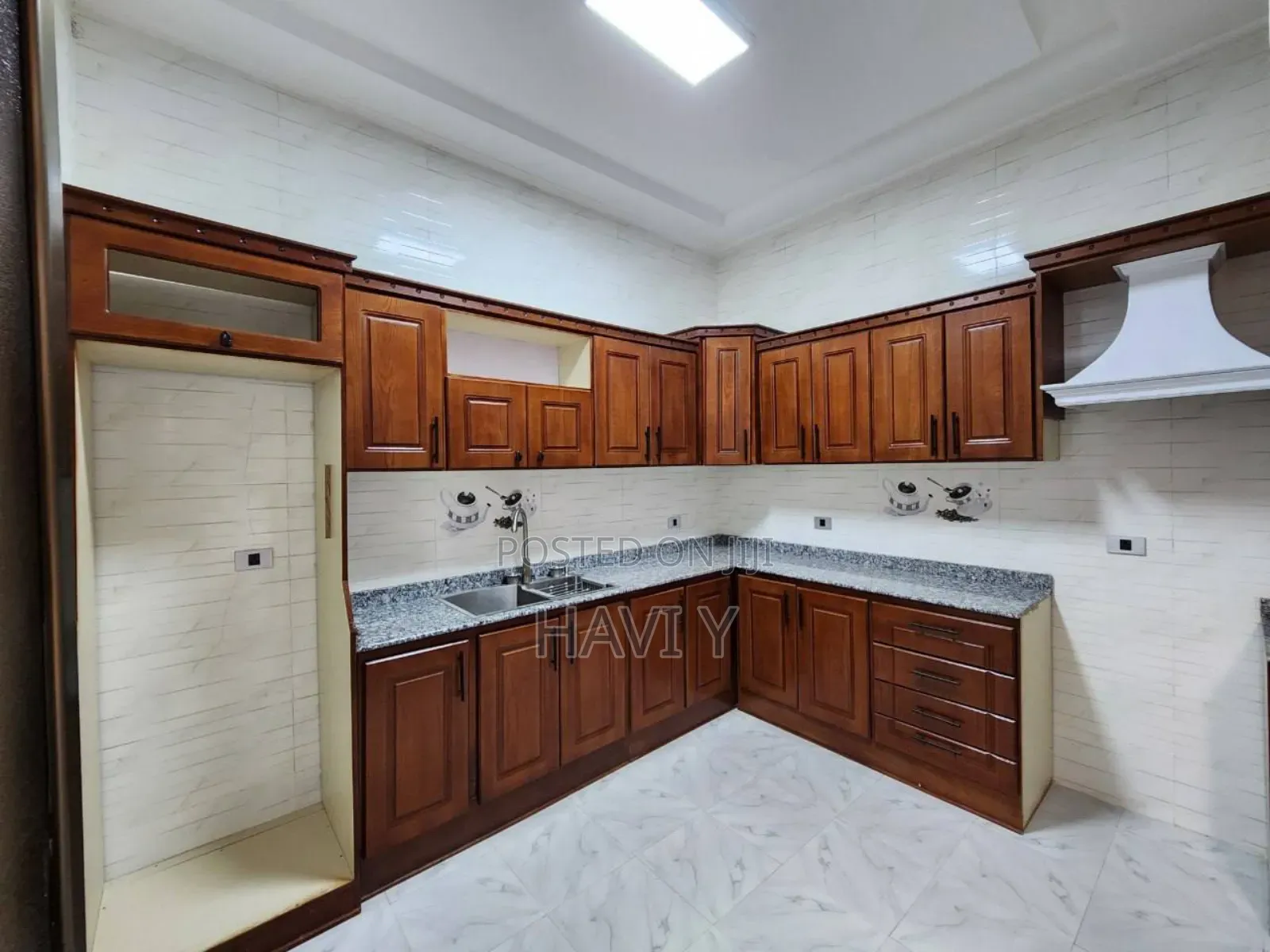 Furnished 3bdrm House in Akaky Kaliti for sale