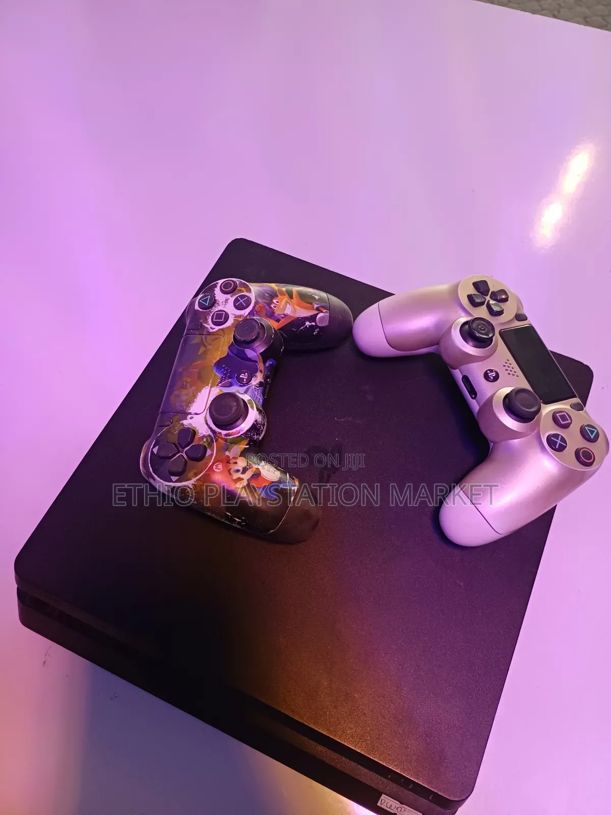 Playstation መሸጥ ከፈለጉ እንዲደውሉልን እንጠይቃለን