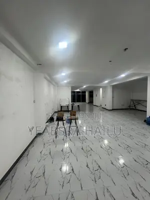 189m2 First-floor Business Space Near Summit Fire Station