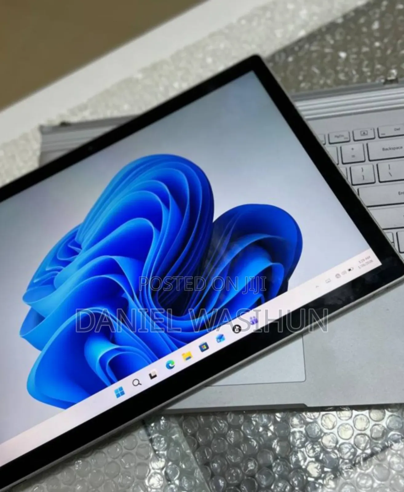 New Laptop Microsoft Surface Book 3 16GB Intel Core i7 SSD 256GB