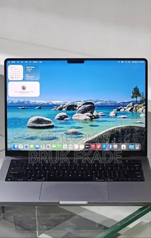 New Laptop Apple MacBook Pro 2024 M3 14-inch 8GB Apple M3 Pro SSD 512GB
