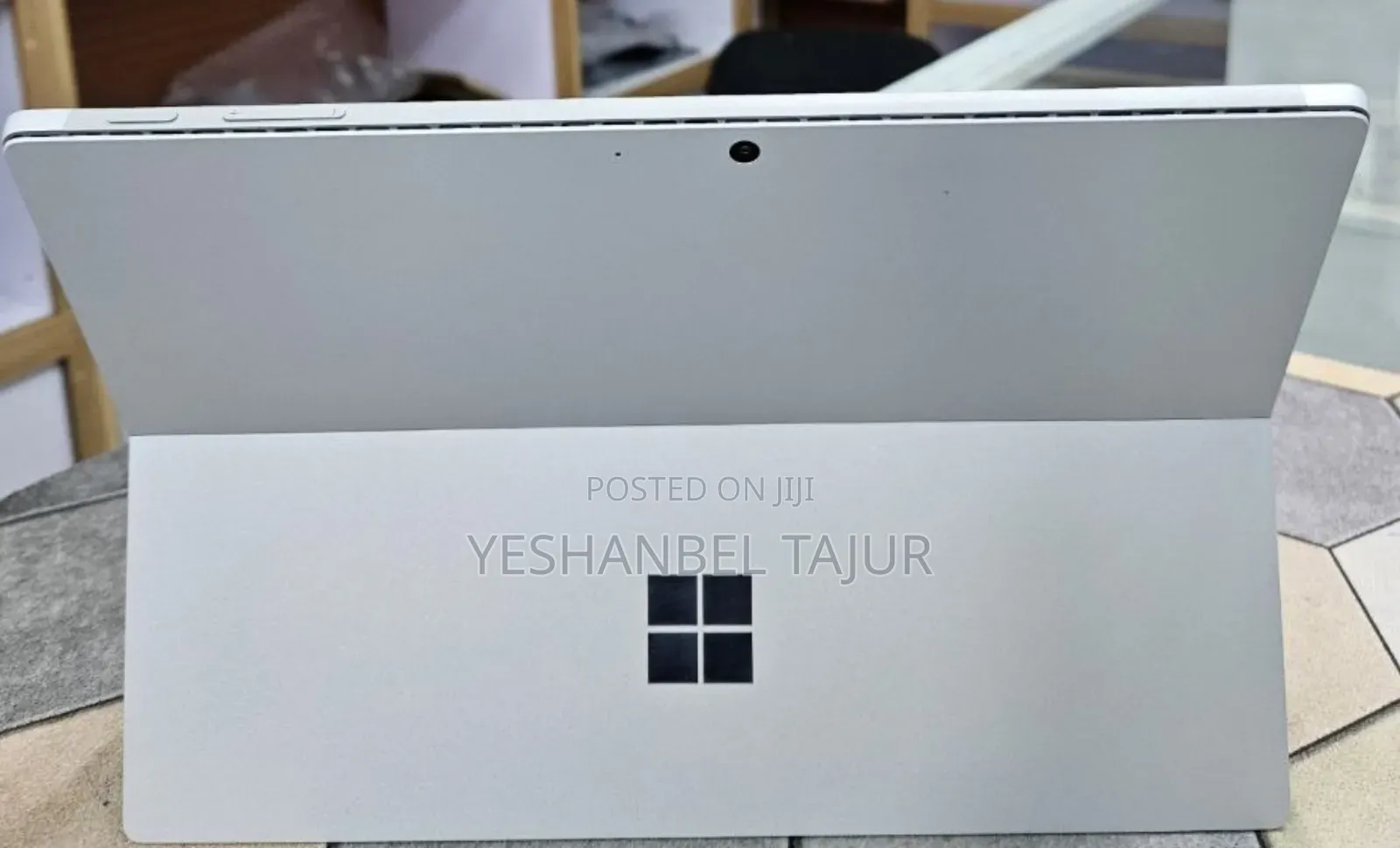 New Laptop Microsoft Surface 16GB Intel Core i7 SSD 256GB