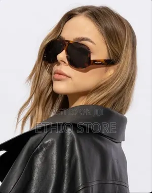 Saint Laurent Sunglass in Brown
