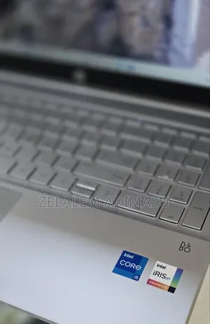 New Laptop HP Pavilion 15 8GB Intel Core i5 SSD 512GB