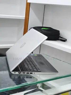 New Laptop HP Stream Notebook 16GB Intel Core i7 HDD 1T