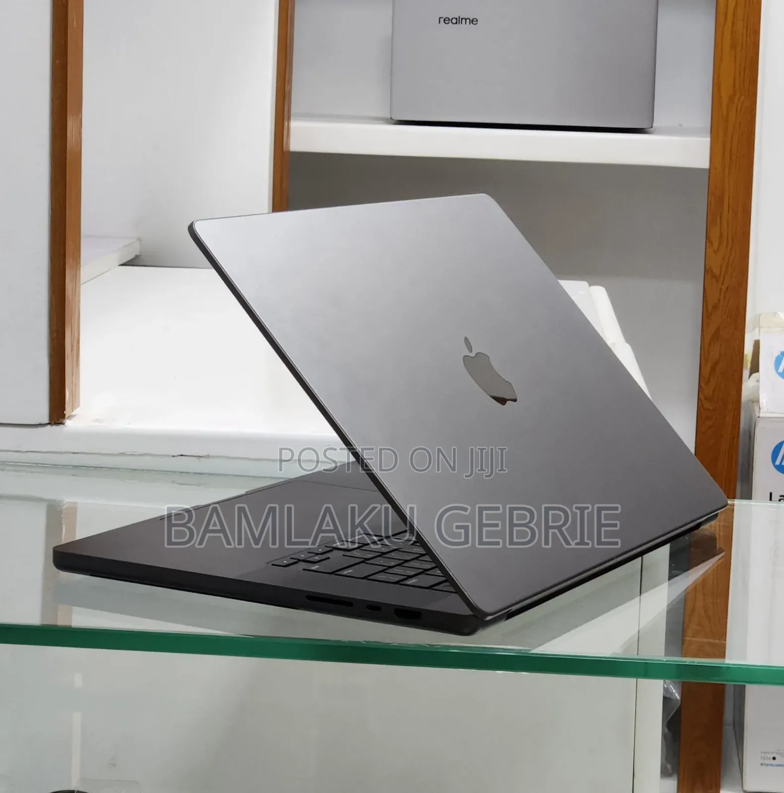 New Laptop Apple MacBook Pro 2021 M1 36GB Apple M1 Max SSD 1T