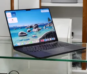 New Laptop Apple MacBook Pro 2021 M1 36GB Apple M1 Max SSD 1T