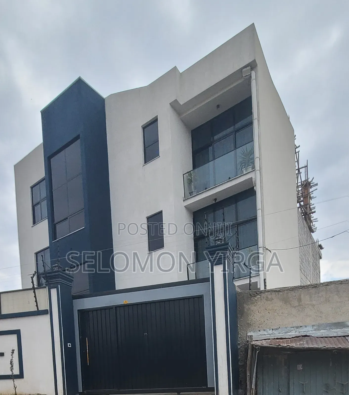 6bdrm House in Adis Ababa, Yeka for sale