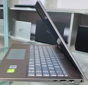 New Laptop HP Pavilion 15 8GB Intel Core i7 SSD 512GB