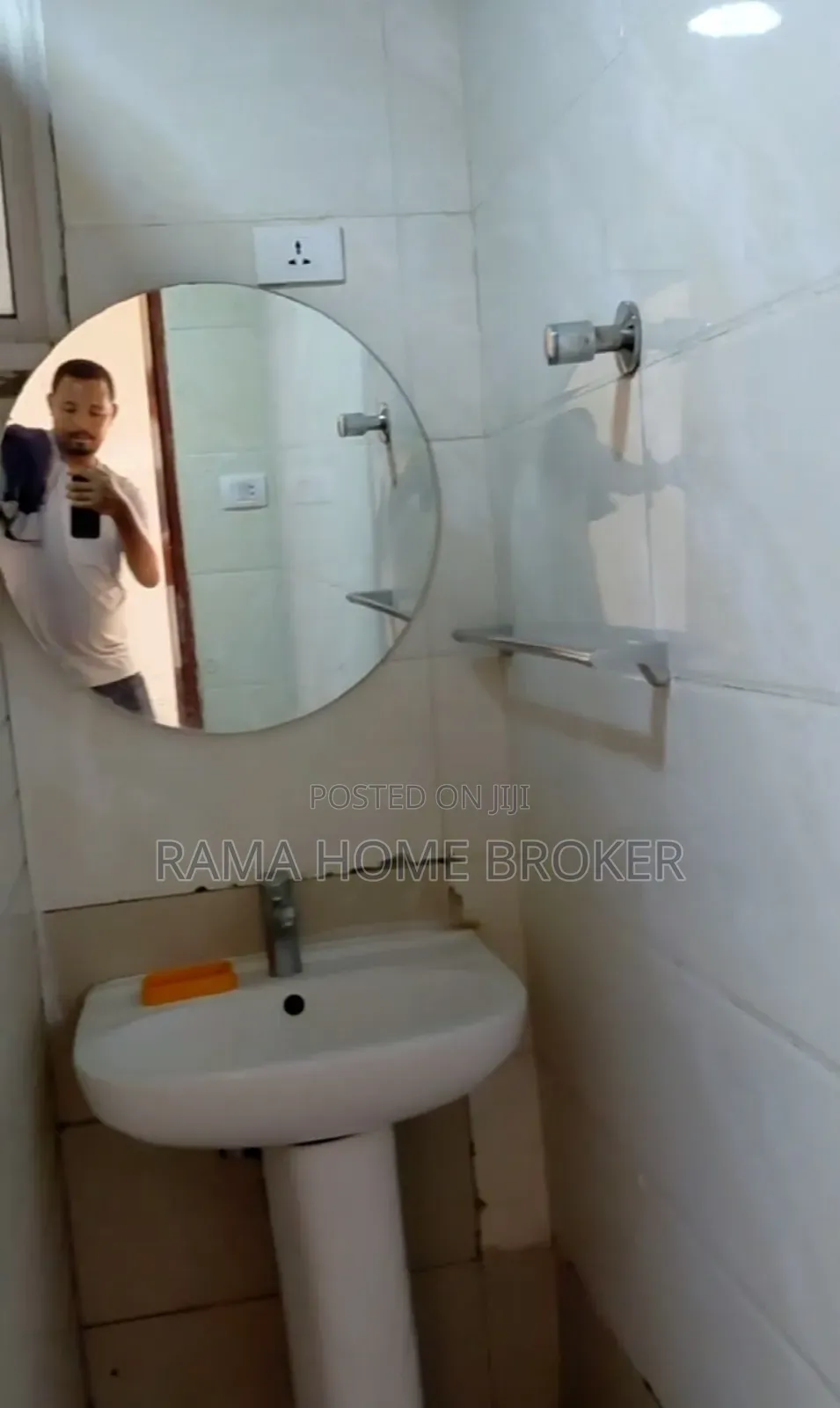 Furnished 3bdrm Apartment in አቤም ሰንሻይን አካባቢ, Yeka for sale