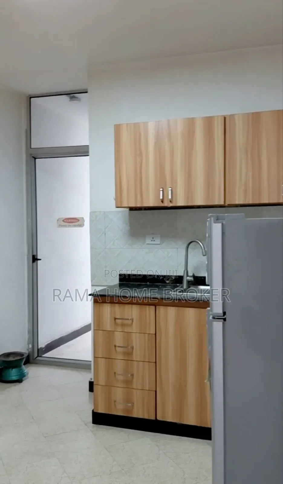 Furnished 3bdrm Apartment in አቤም ሰንሻይን አካባቢ, Yeka for sale