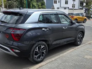 Hyundai Creta 2022 Maroon