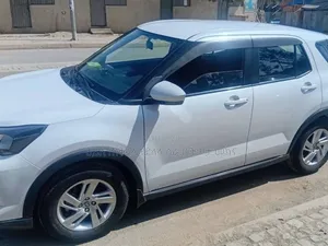 Toyota Raize 2023 Ivory