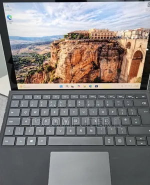 New Laptop Microsoft Surface Pro 7 16GB Intel Core i7 SSD 256GB
