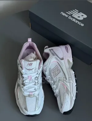New Balance 530