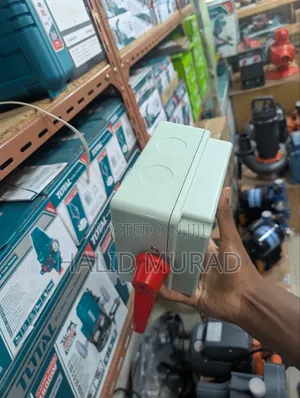 Manual Changeover Switch (1-0-2 Rotary Switch)