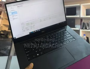 New Laptop Dell Precision 5520 16GB Intel Core i7 SSD 512GB